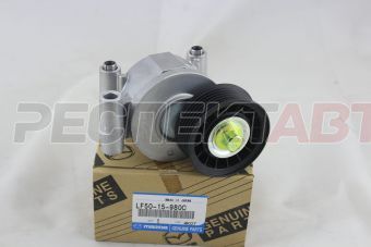 Ролик натяжной ремня приводного (с кронштейном)