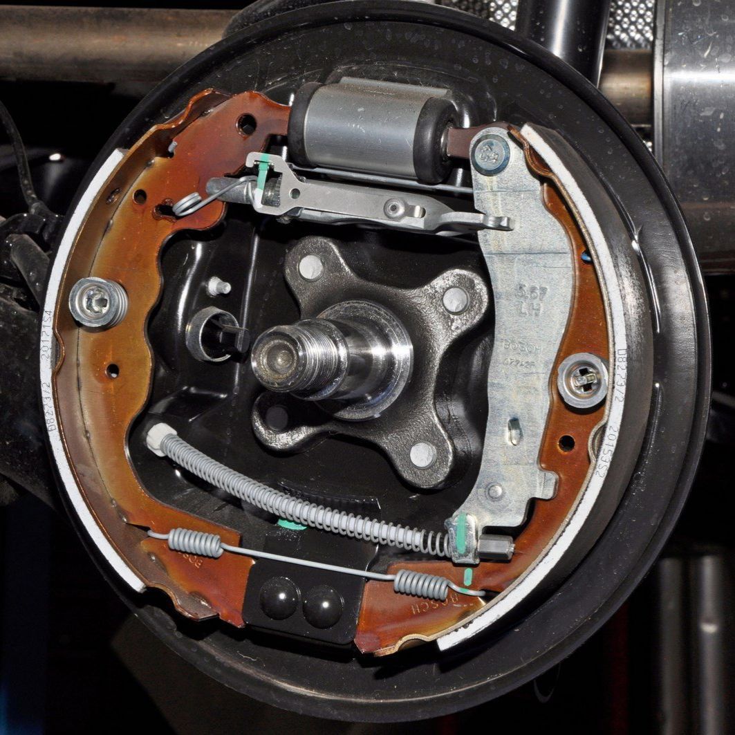 Замена заднего тормозного цилиндра