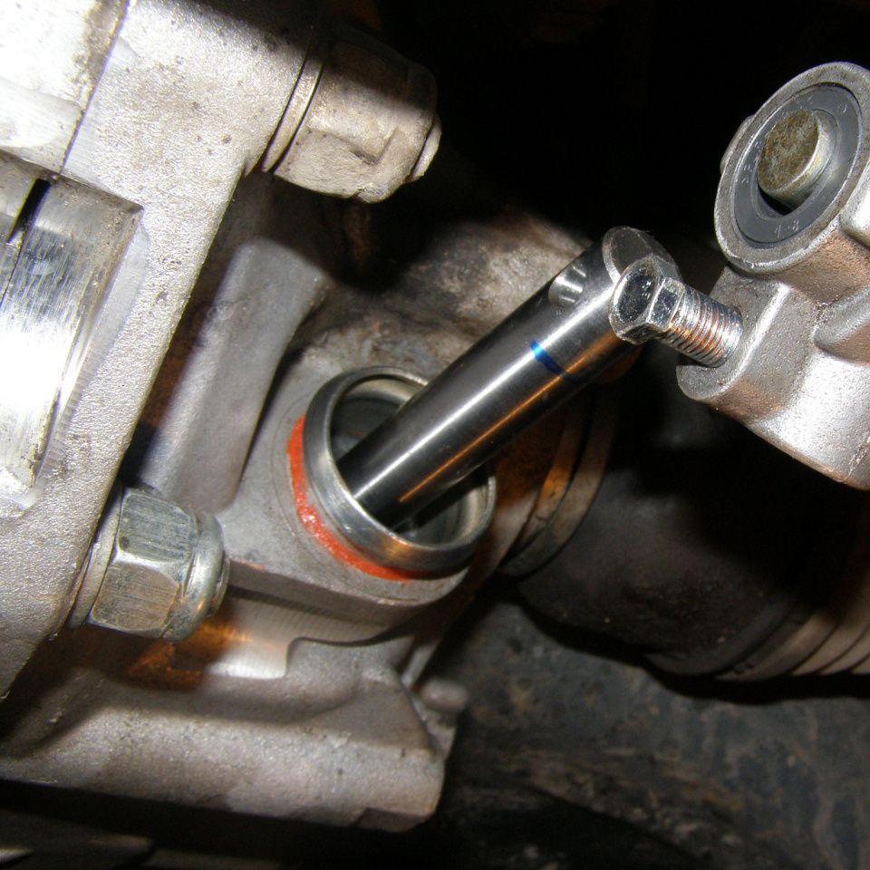 Замена сальника выбора передач