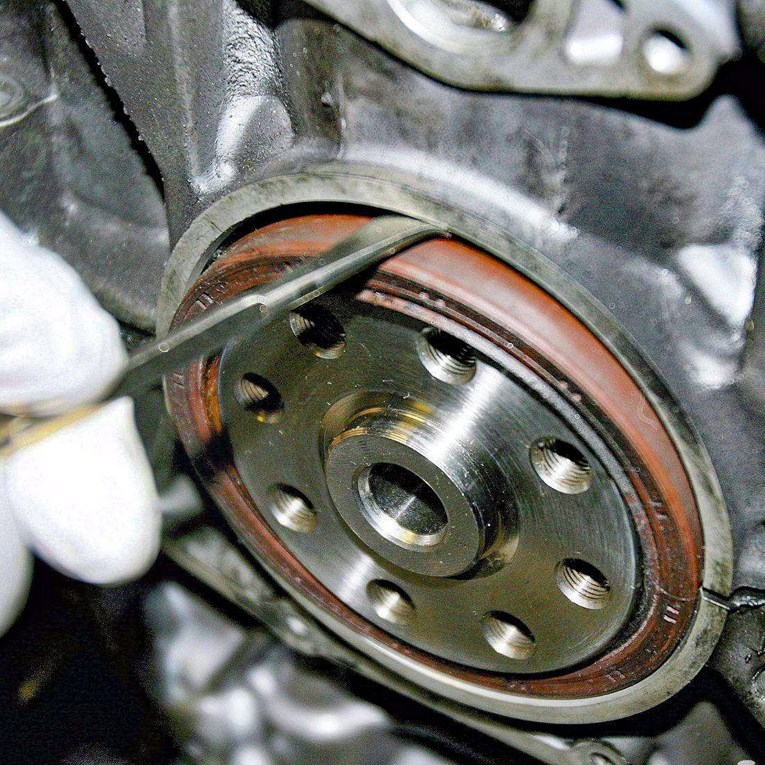 Замена заднего сальника коленвала