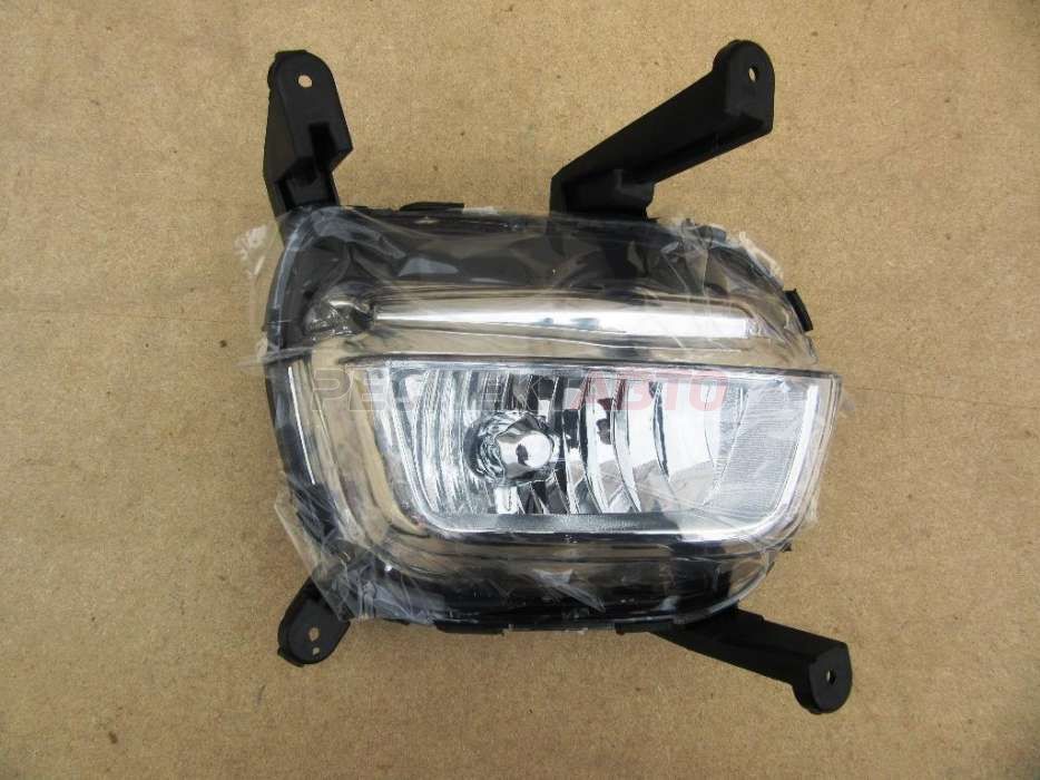 Фара ПТ правая 
