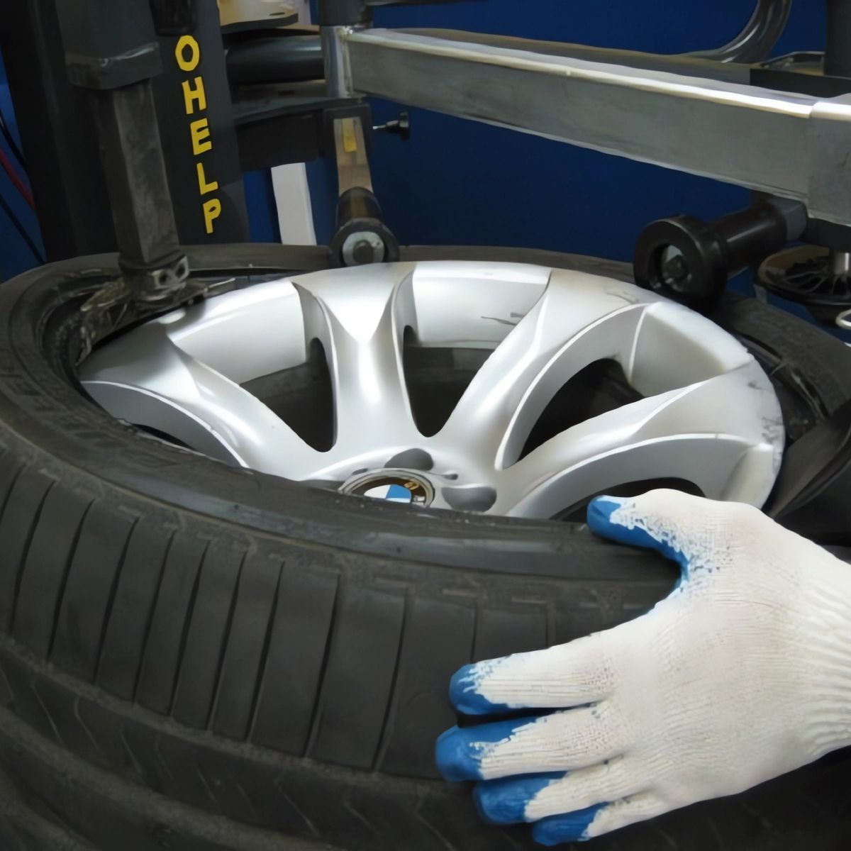 Монтаж/демонтаж шин