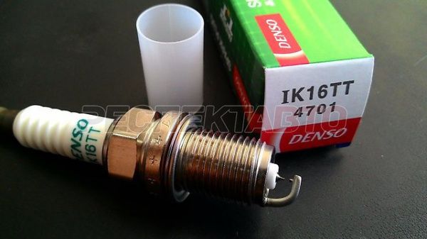 Свеча зажигания