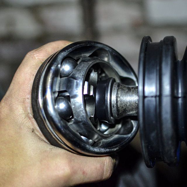 Замена ШРУСа наружнего