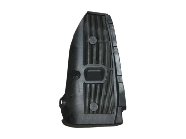 Подкрылок задний левый (задняя часть)