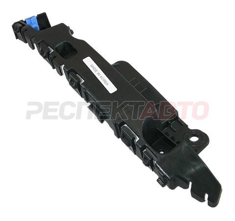 Кронштейн бампера переднего (левый, на крыле)