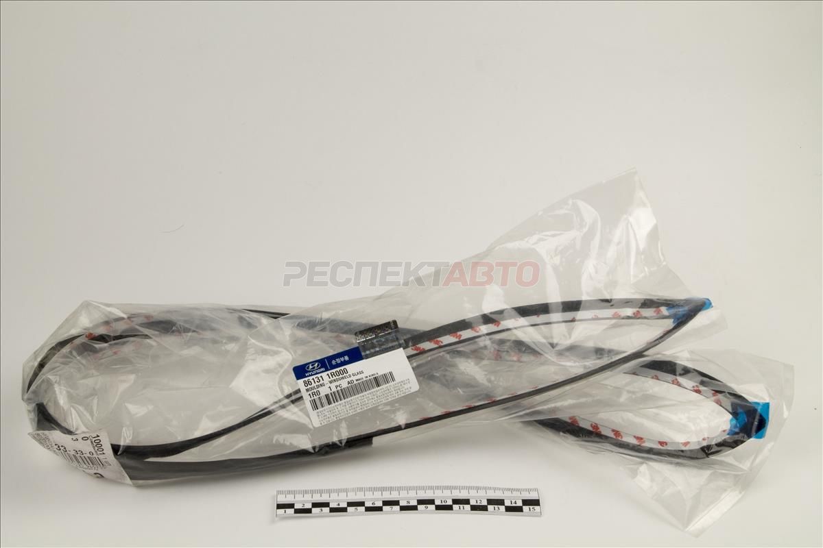 Молдинг стекла лобового