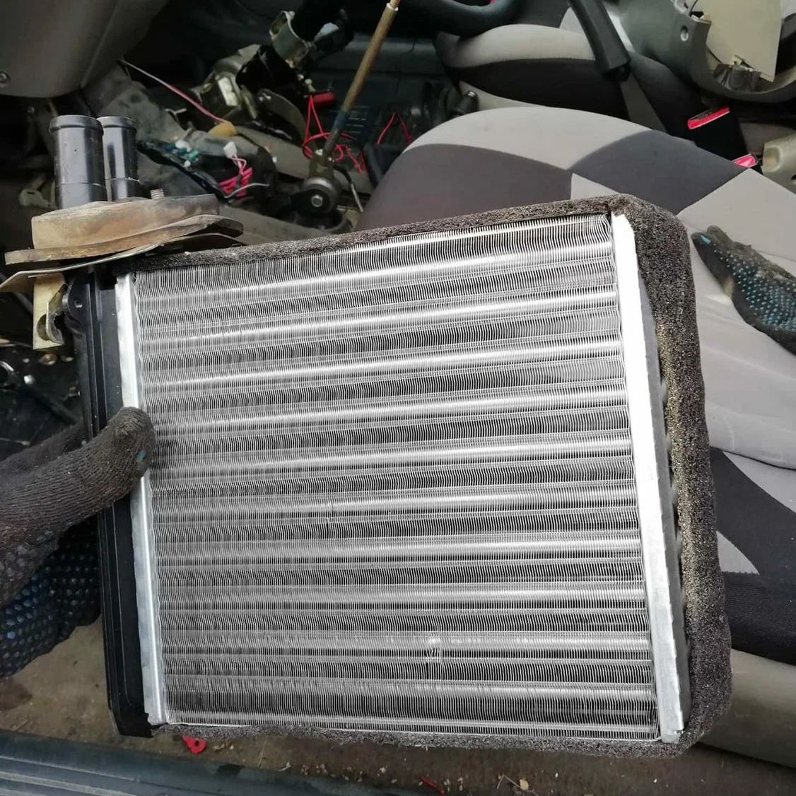 Замена радиатора печки