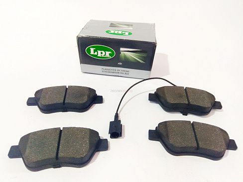 Колодки тормозные передние