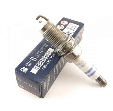 Свеча зажигания