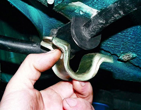 Замена втулки стабилизатора