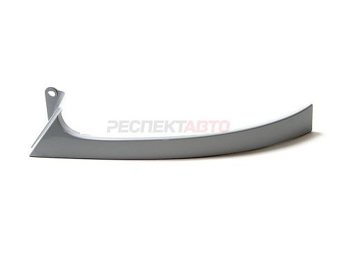 Планка подфарная левая