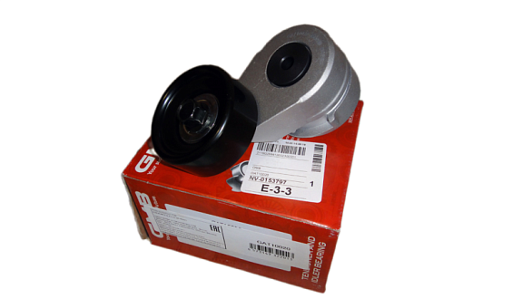 Ролик натяжной ремня приводного (с кронштейном)