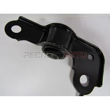 Сайлентблок рычага переднего правого (задний)