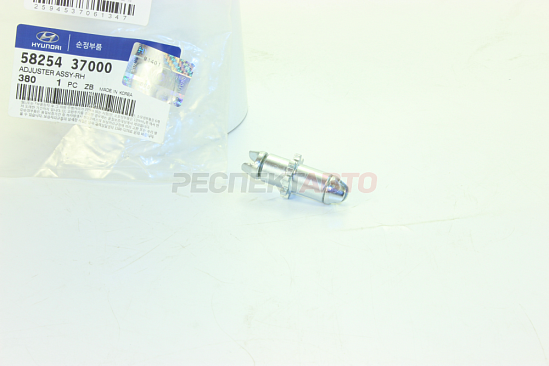 Болт регулировки колодок ручного тормоза правый