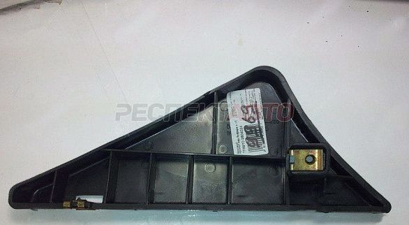 Кронштейн накладки бампера заднего (левый)