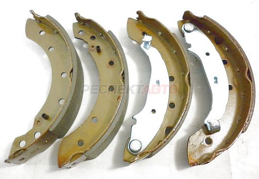 Колодки тормозные задние (барабан, 203мм)