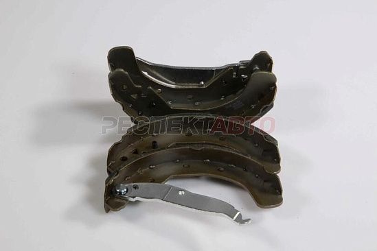 Колодки тормозные задние (барабан)