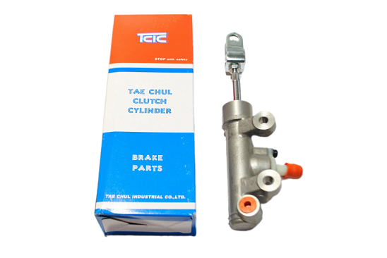 Цилиндр сцепления главный