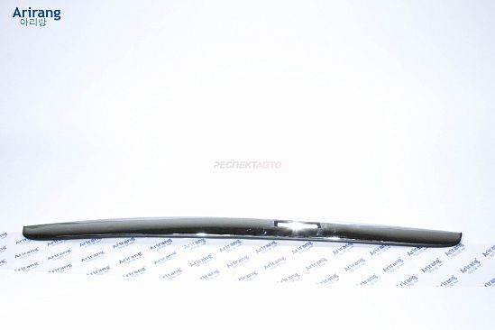 Накладка капота