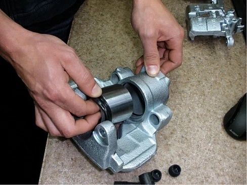 Переборка тормозного суппорта