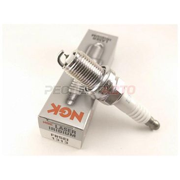 Свеча зажигания