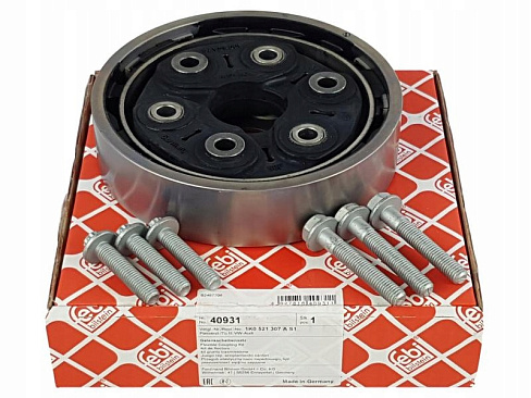 Муфта вала карданного задняя (с болтами)